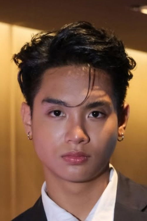 Paraphat Phaennapakanok as AJ