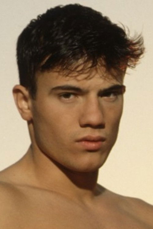 Hakan Serbes as Manolo Acever