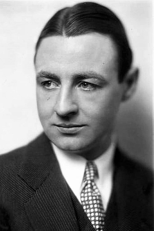 Alex Callam as Detective Dave Lewis