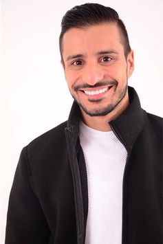 Gustavo Bernate as Jonathan