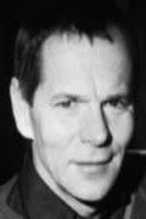 Odd Furøy as Kontorist Modal