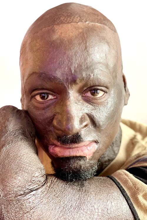 Prince Amponsah as Sean