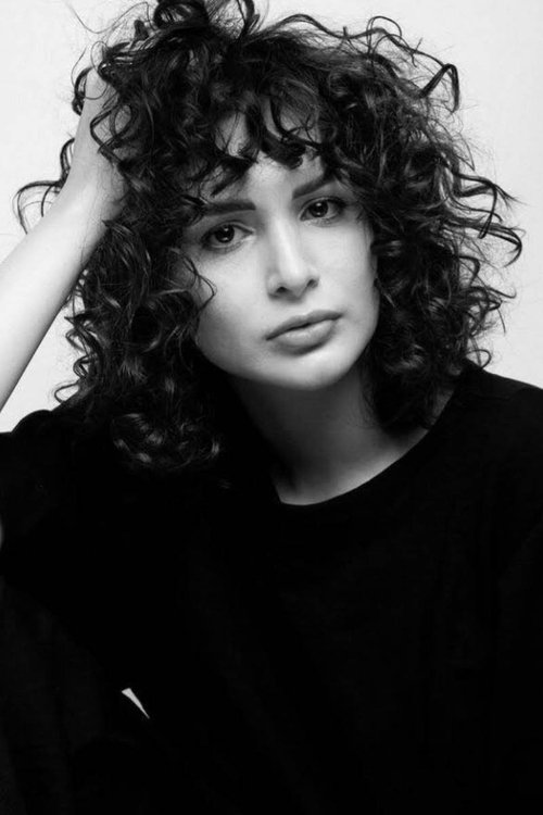 Bel Friósi as Eugenie