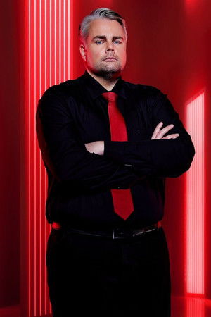 Abel Gilsing as Self - Champion