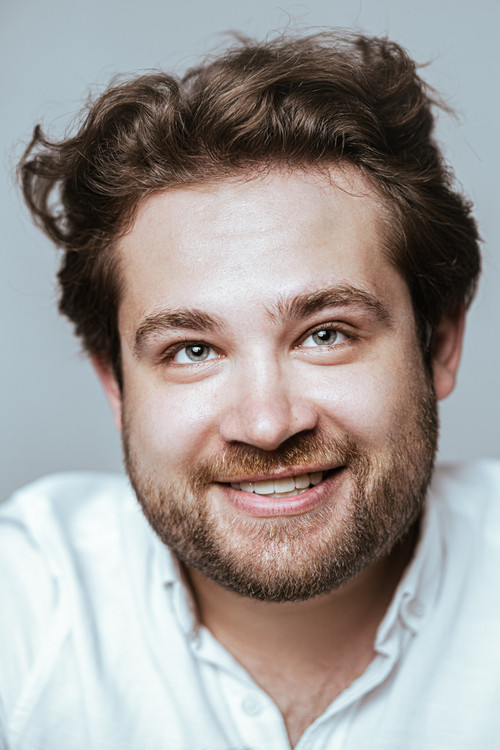 Denys Pasiechnyi as Andrii