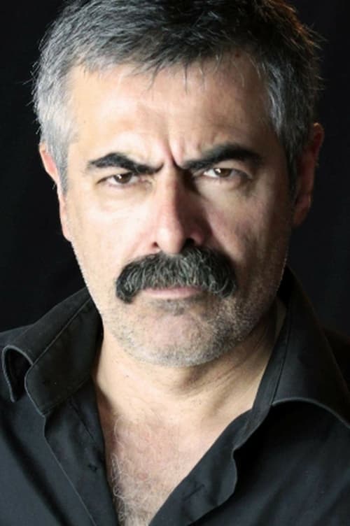 Halit Karaata as Şemsi