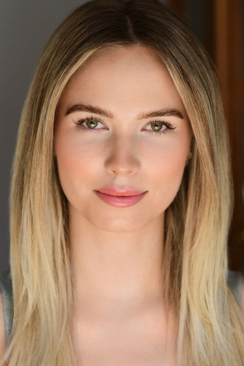 Piper Watts as Lacy Thomas