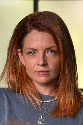 Victoria Raileanu as Micky