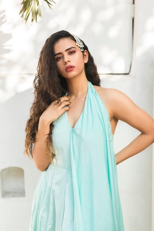 Diljot Chhabra as Radhika