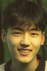 Xie Tian as Lin Qinnian