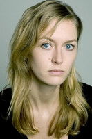 Elisa Beuger as Leny Griek