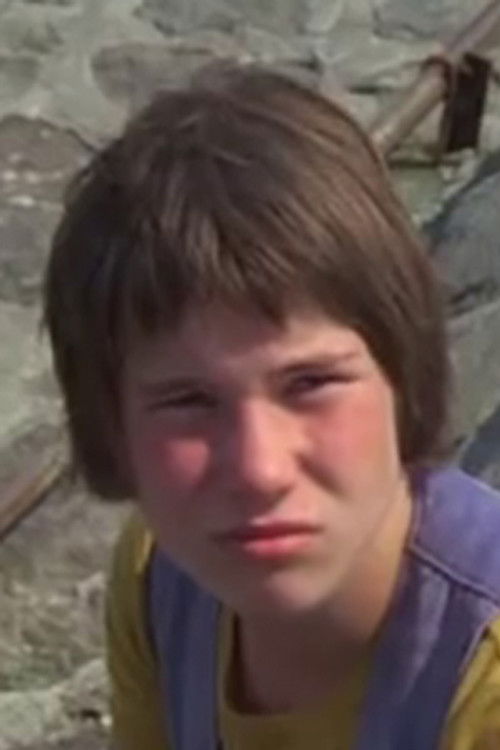 Jörg Spieler as Olaf