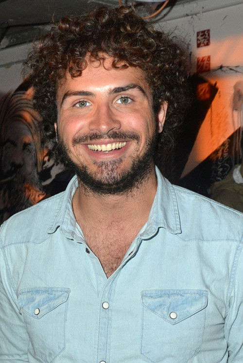 Maxime Musqua as Deezer