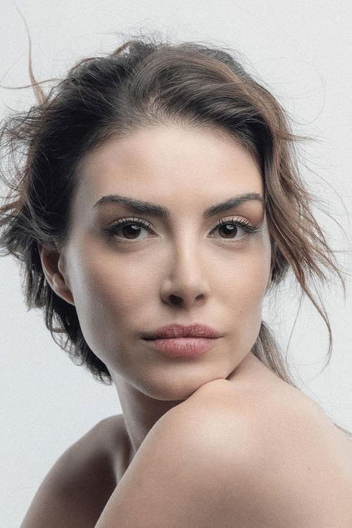 Deniz Baysal as Kainat Gençer