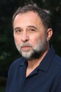 Bakur Bakuradze as Papa Ani