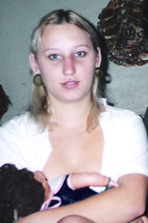 Silvana Guevea as Garota