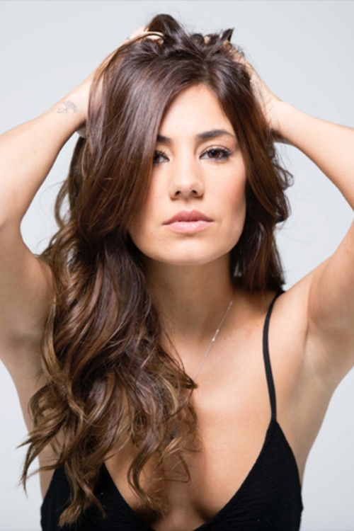 Mia Rose as Beatriz Madeira