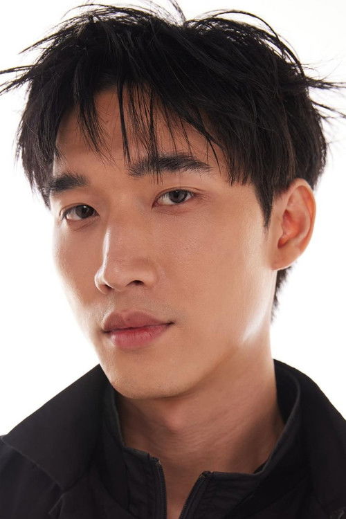 Phouluang Thongprasert as Yu