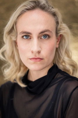 Céline Timmerman as Verpleegster