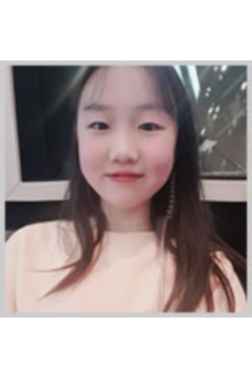 Lee Na-Kyeong as 코리 (Voice)