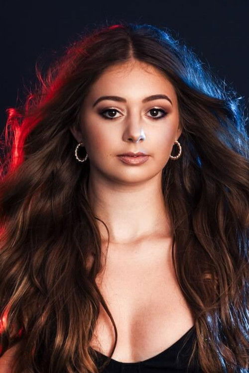 Hannah Colin as Self