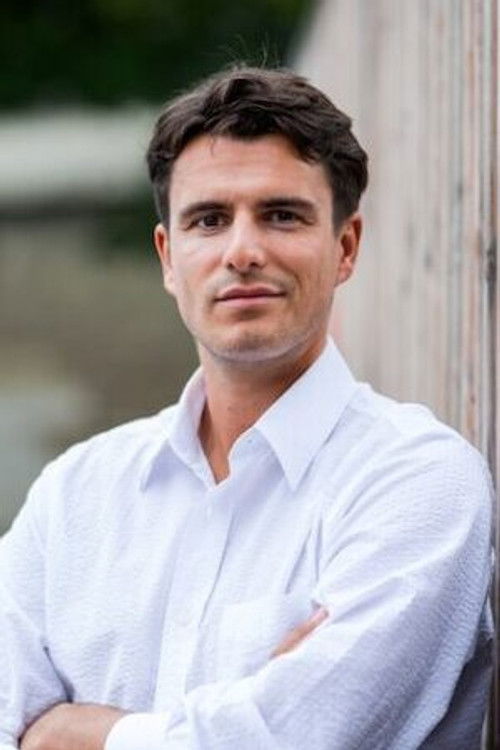 Conner Rousseau as Konijn