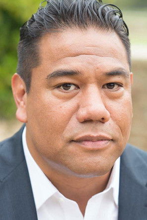 Eric Scanlan as Vaea