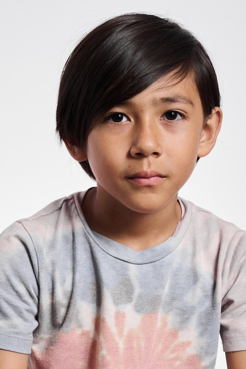 Fenix Basco as Young Chris