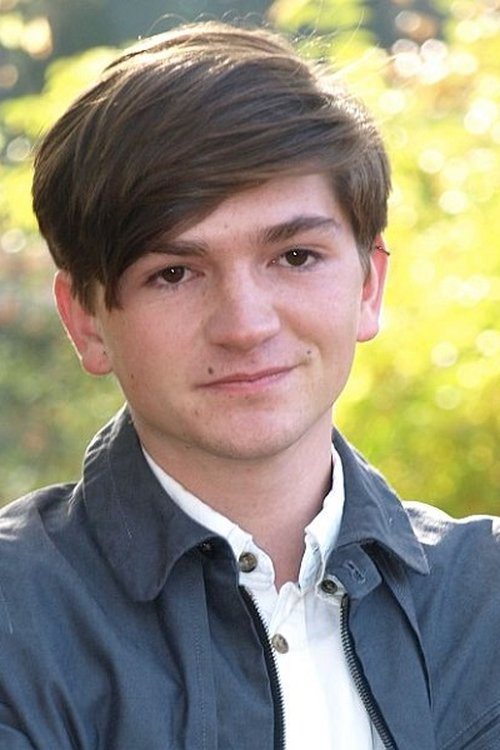 Benedikt Hösl as Polizist