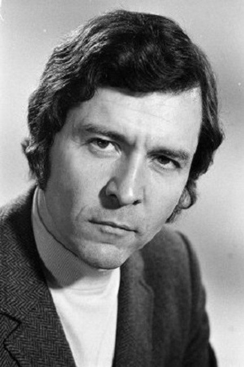 Manning Redwood as Policeman