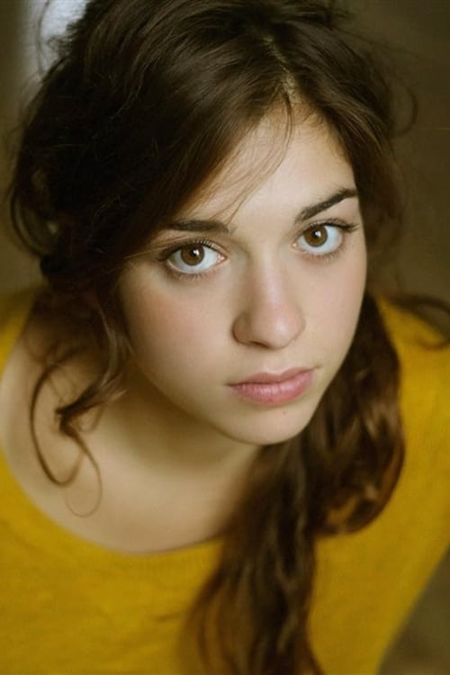 Natacha Krief as Karen Perez