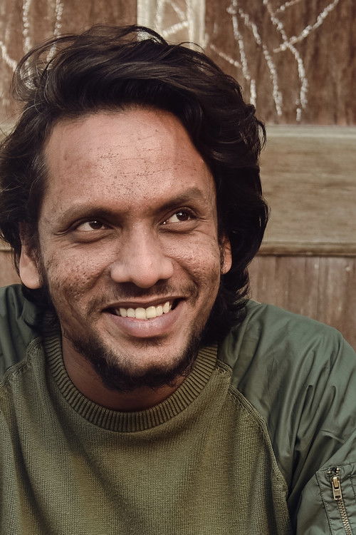 Prashant Rana as Paanu