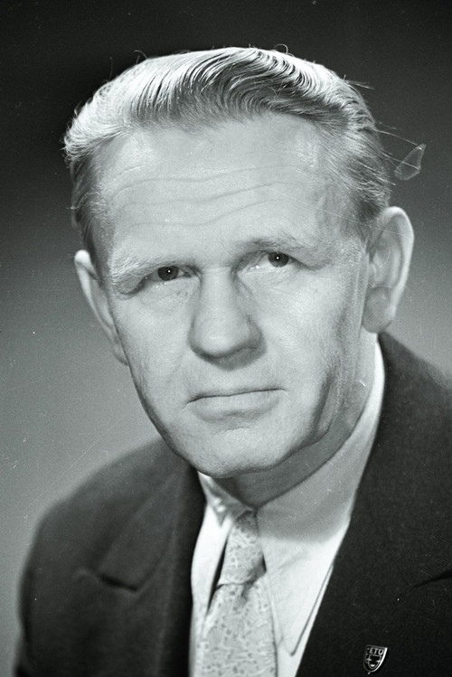 Oskar Liigand as Oskar