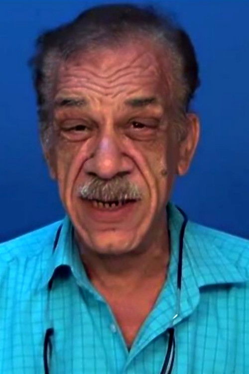 Samir Kamel as العم مجداف (السكيورتي)