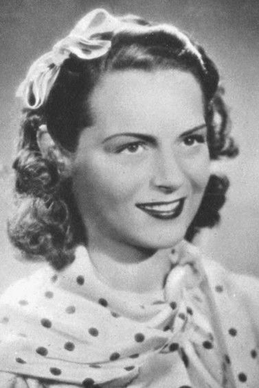 Paola Veneroni as Iris