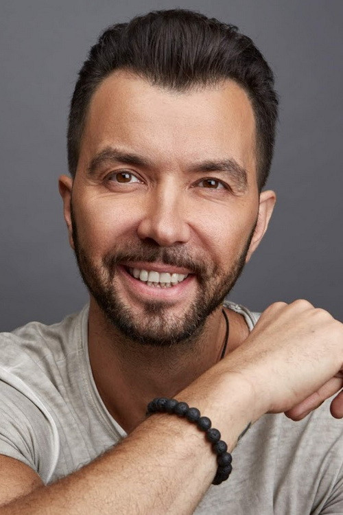 Denis Klyaver as Alladen