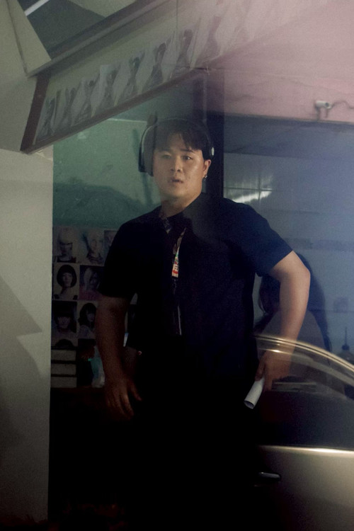 Napat Jantrasakul as Student 1 (Voice)