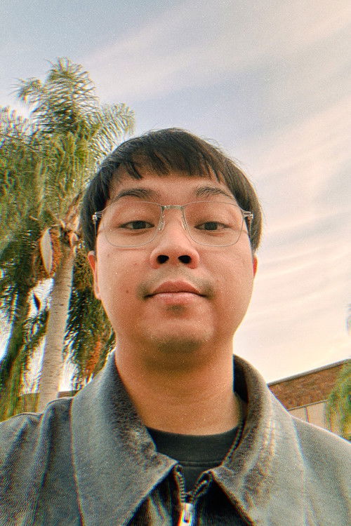 Takit Sombatnan as Programer Amjoin