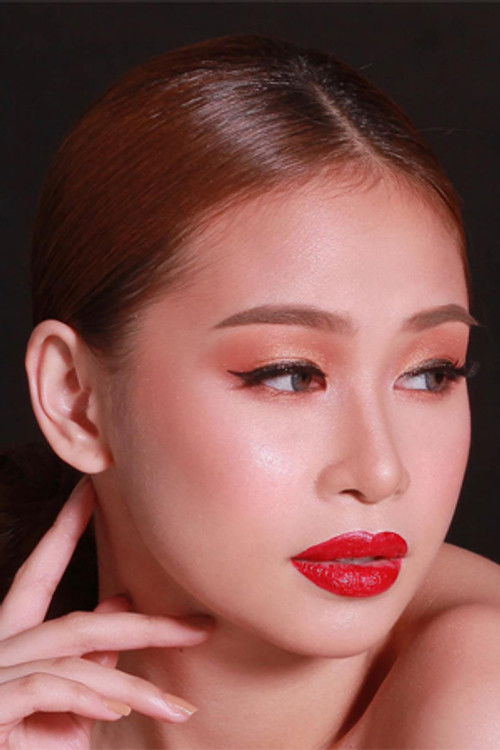 Allison Pineda as Astri