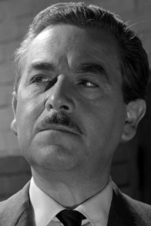 Peter Frank as Richter Bennett