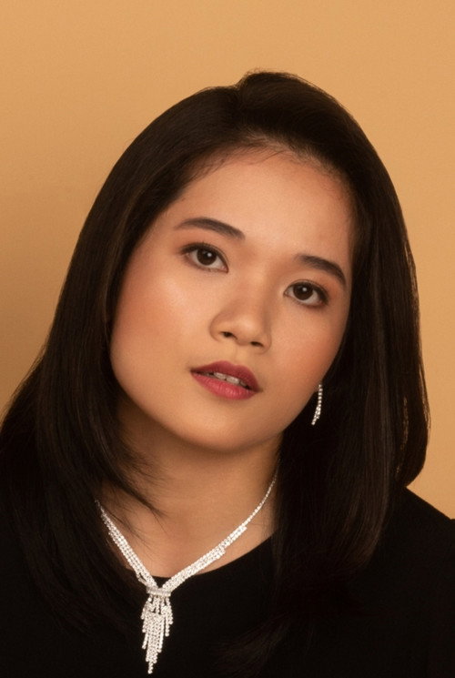 Janina Mendoza as Young Cora