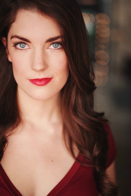 Clare Cooney as Janice