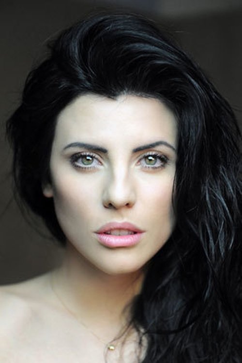 Jennifer Mischiati as Elisa De Blasi