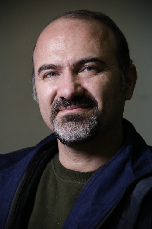 Vahid Jahanmiri as 