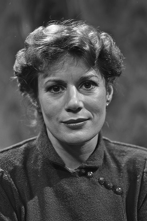 Edda Barends as Christine M.