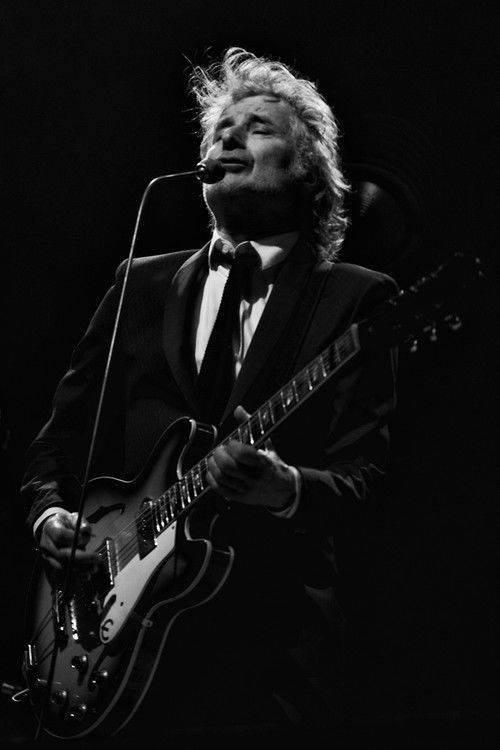 Jan van der Meij as Guitar