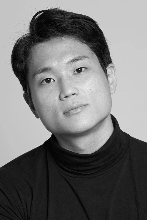 Son Kyeong-pyo as North Korean Army