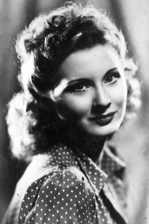 Joy Shelton as Pixie Everard