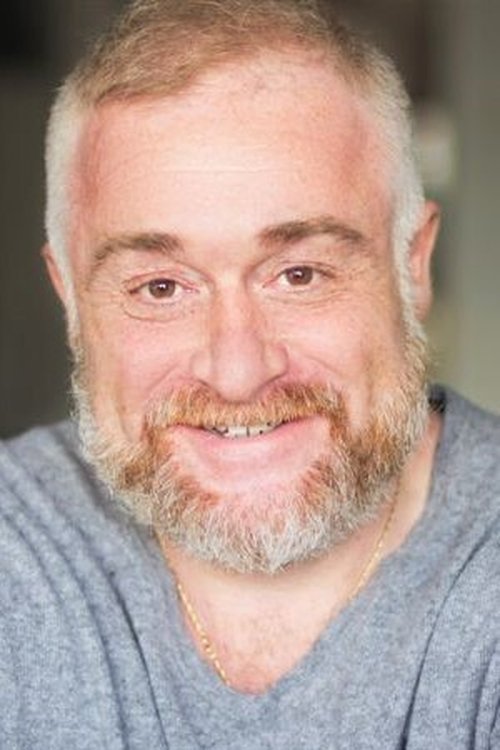 Jérôme Lenôtre as Brigadier-chef Ledantec