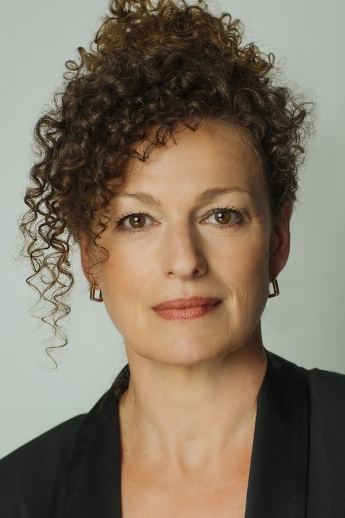 Jennifer Lines as Reader